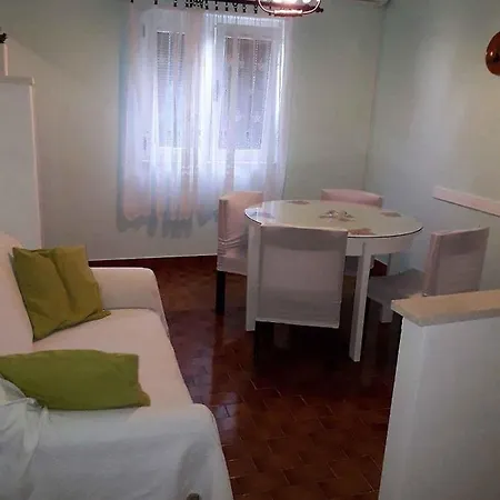 In - Sibenik Riviera 36431 Apartman Primošten