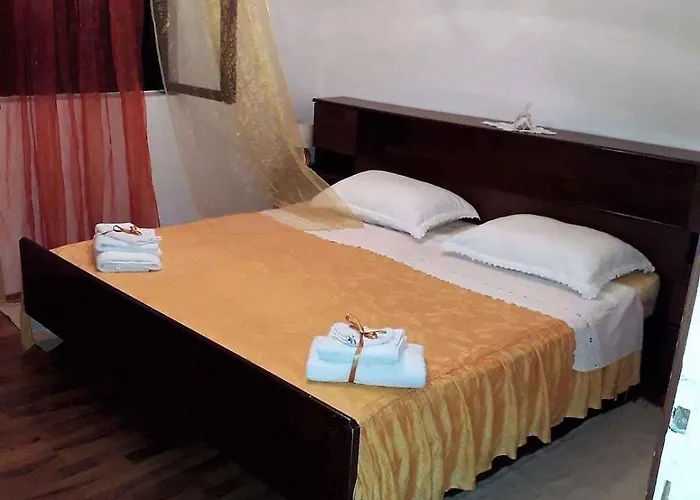 In - Sibenik Riviera 36431 *